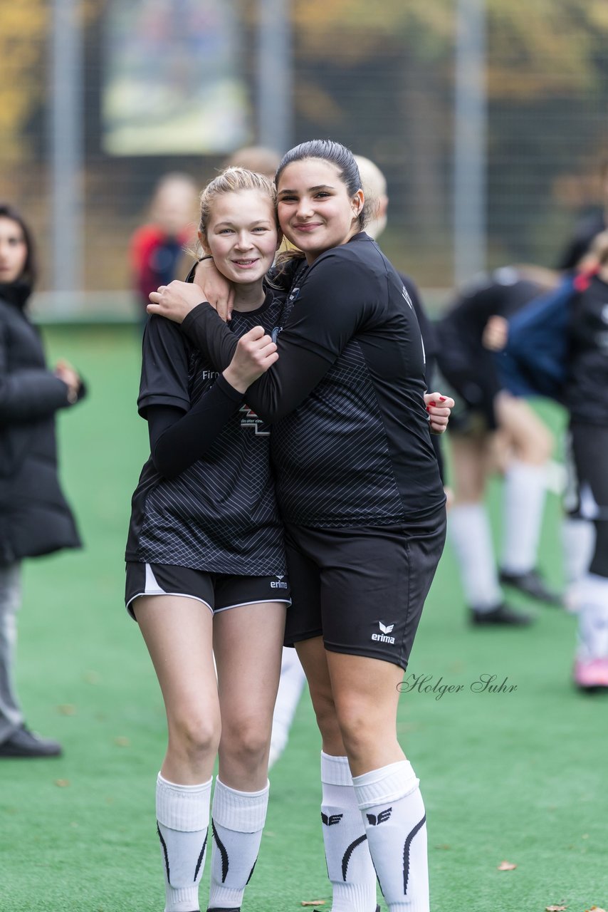 Bild 138 - wCJ VfL Pinneberg - Eimsbuettler TV : Ergebnis: 0:3